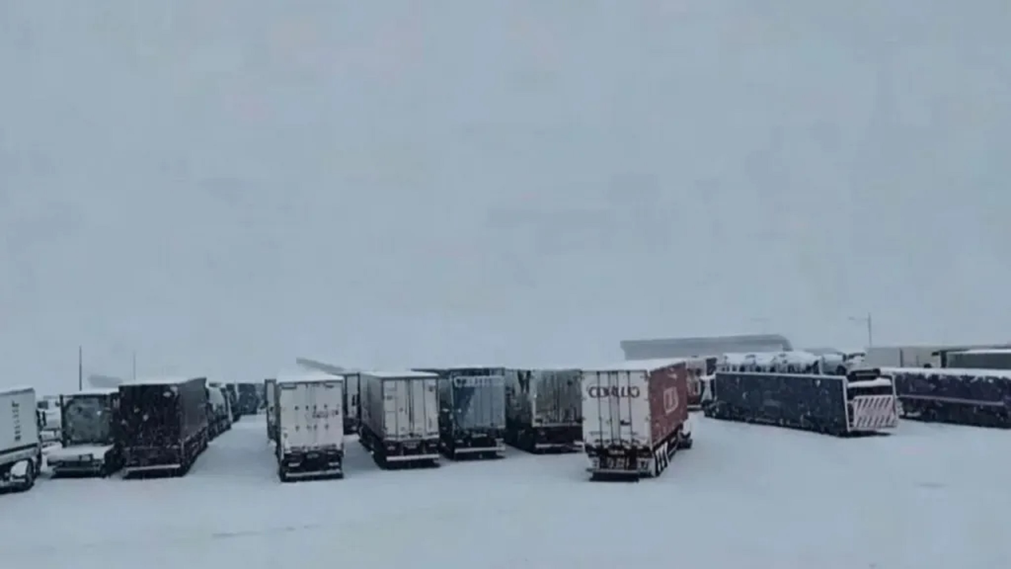Imagem referente a Caminhoneiro de Foz do Iguaçu morre em meio a frio extremo na fronteira entre Chile e Argentina