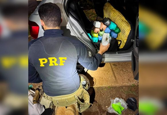 PRF apreende 15 quilos de haxixe em Santa Terezinha de Itaipu durante fiscalização na BR-277