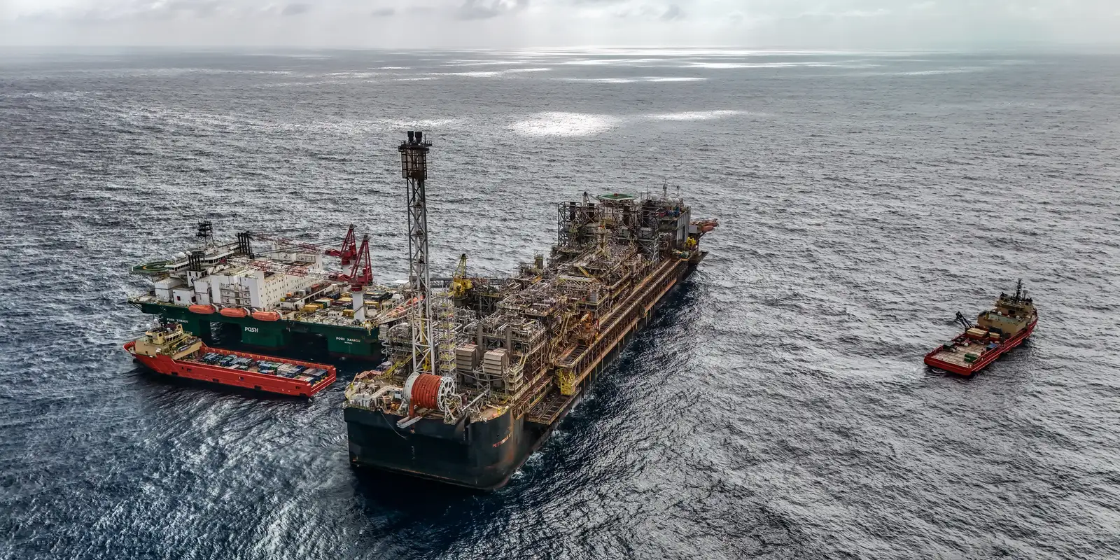 Imagem referente a Petroleiros pedem Petrobras mais estatal e menor repasse a acionistas