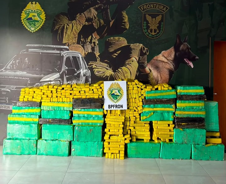BPFRON prende homem e apreende mais de 800 kg de maconha em Umuarama