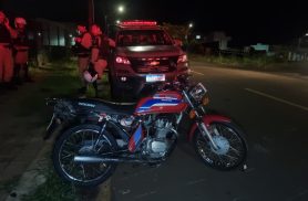 Perseguição da PM termina em queda de moto e apreensão de adolescente no Florais
