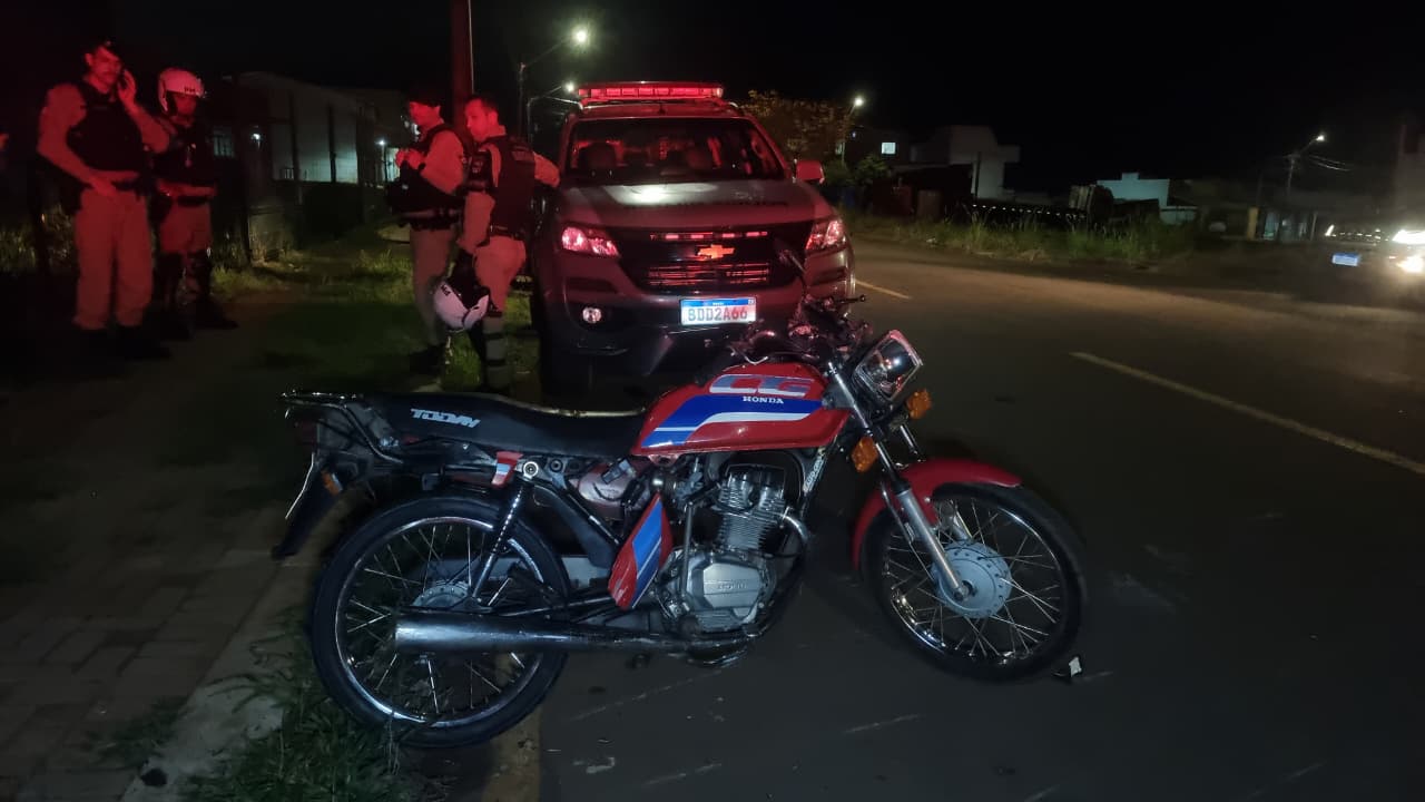 Perseguição da PM termina em queda de moto e apreensão de adolescente no Florais