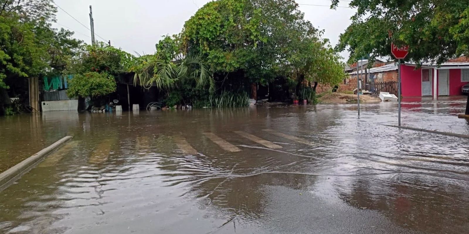 Imagem referente a Chuvas: Defesa Civil reconhece emergência em 19 municípios do RS