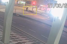 Polícia prende suspeito de matar homem a pauladas em Curitiba Polícia prende suspeito de matar homem a pauladas em Curitiba