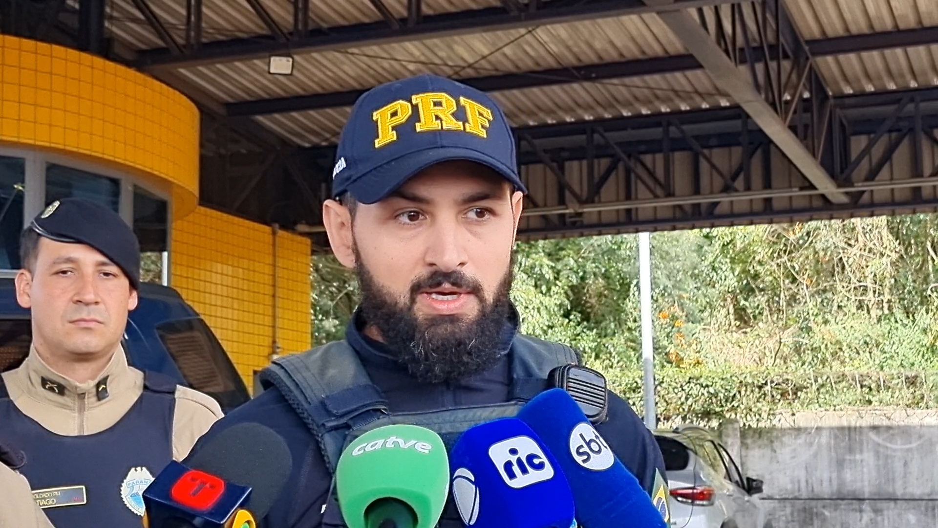 “Não há possibilidade de diálogo”: PRF relata confronto durante tentativa de saque na BR-277