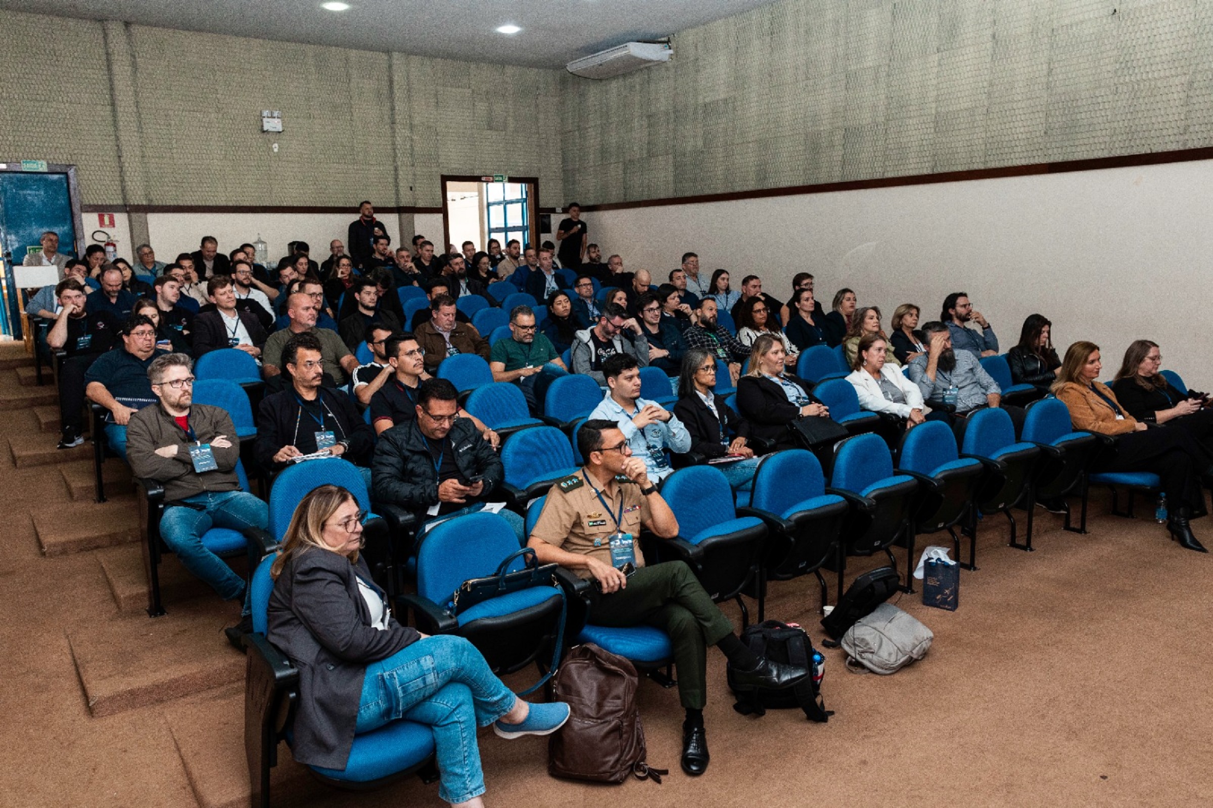 Foz do Iguaçu debate novo sistema para importações terrestres Imagem referente a Foz do Iguaçu debate novo sistema para importações terrestres