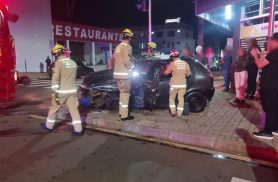 Motorista com sinais de embriaguez fica em estado grave em acidente no Centro de Cascavel