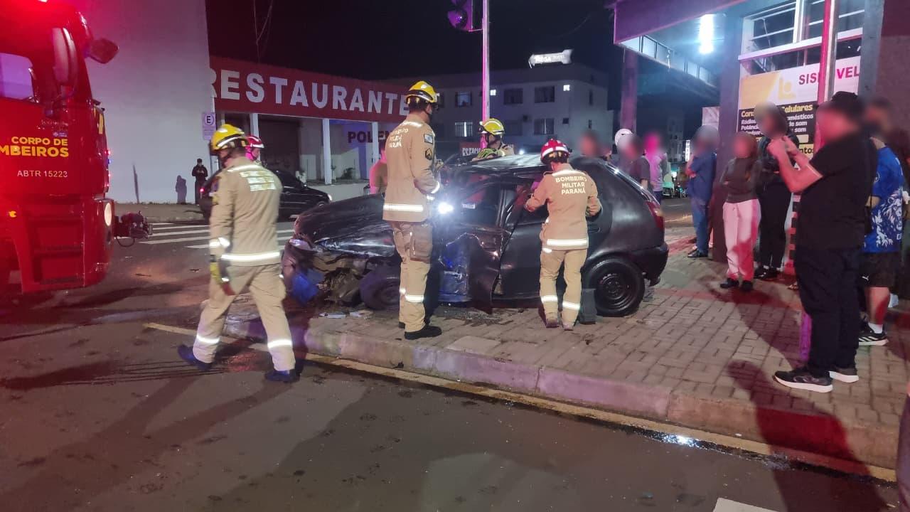 Motorista com sinais de embriaguez fica em estado grave em acidente no Centro de Cascavel