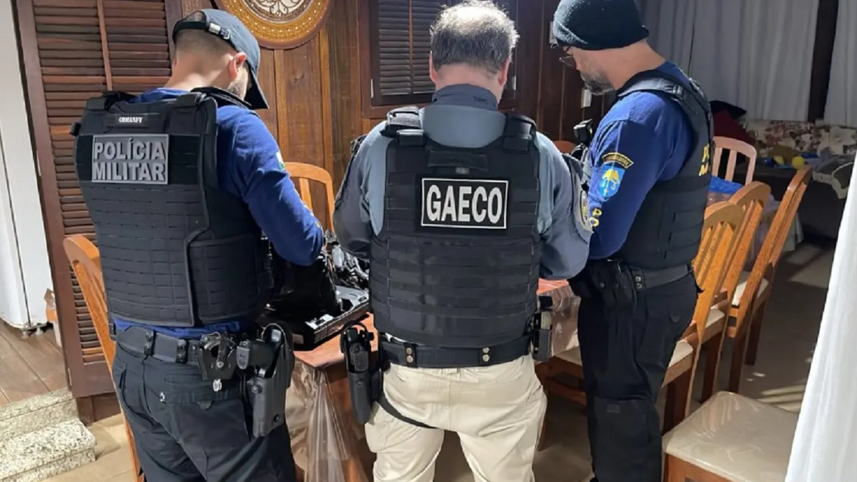 Gaeco: operação ‘Via Pix’ mira policiais rodoviários suspeitos de crimes Imagem referente a Gaeco: operação ‘Via Pix’ mira policiais rodoviários suspeitos de crimes