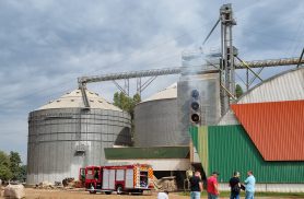 Bombeiros são acionados após incêndio em secador de grãos na BR-369
