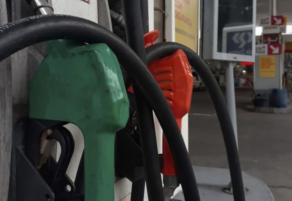 Segunda maior refinaria do país reduz preço da gasolina em 11,3%