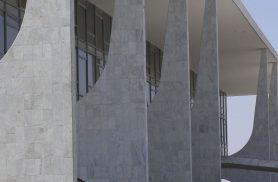 Governo abre processo de reciprocidade contra tarifas dos EUA