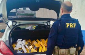 PRF apreende cinco veículos com mercadorias estrangeiras durante fiscalizações na BR-277