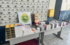 GOTran flagra dois veículos disputando corrida e apreende mercadorias do Paraguai em Cascavel