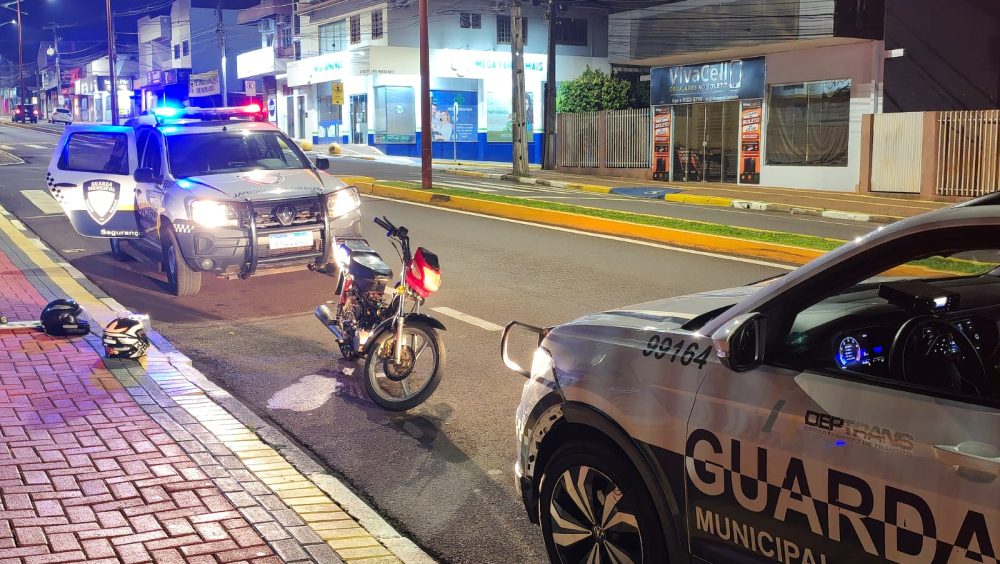 Guarda Municipal de Toledo apreende motocicleta conduzida por menores no bairro Pioneiros Imagem referente a Guarda Municipal de Toledo apreende motocicleta conduzida por menores no bairro Pioneiros
