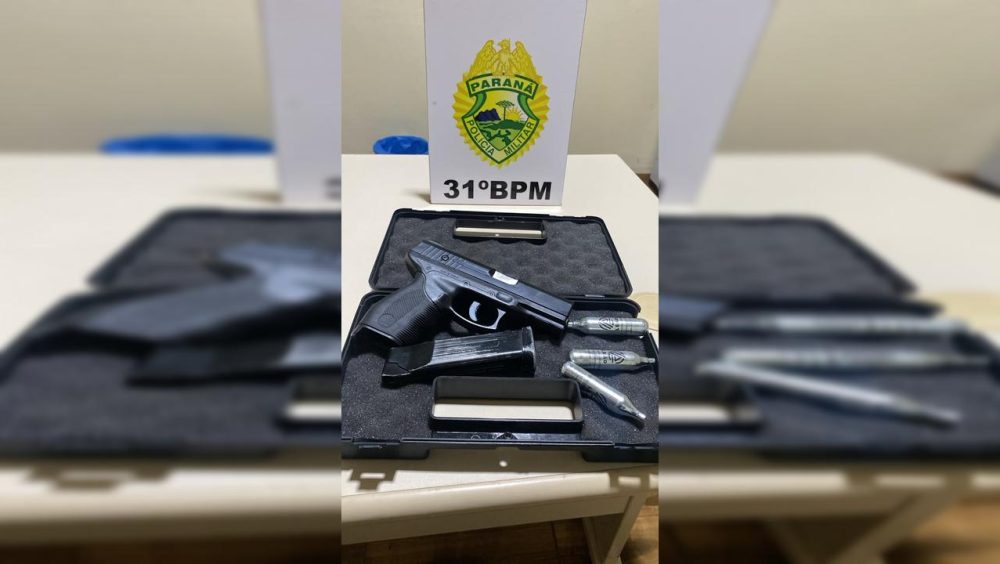 Morador é conduzido após ameaçar familiares com arma de airsoft em Terra Roxa Imagem referente a Morador é conduzido após ameaçar familiares com arma de airsoft em Terra Roxa