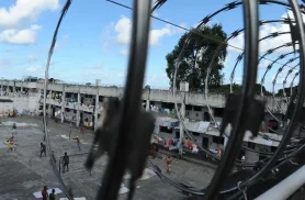 Presídios combatem entrada de itens proibidos para facções criminosas