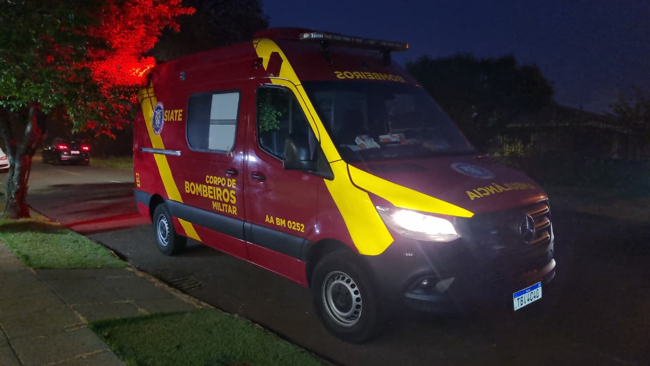 Homem fica ferido após cair de escada ao chegar em casa em condomínio no Cancelli
