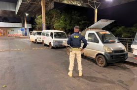 PRF apreende 27 veículos durante fiscalização de trânsito na Ponte da Amizade