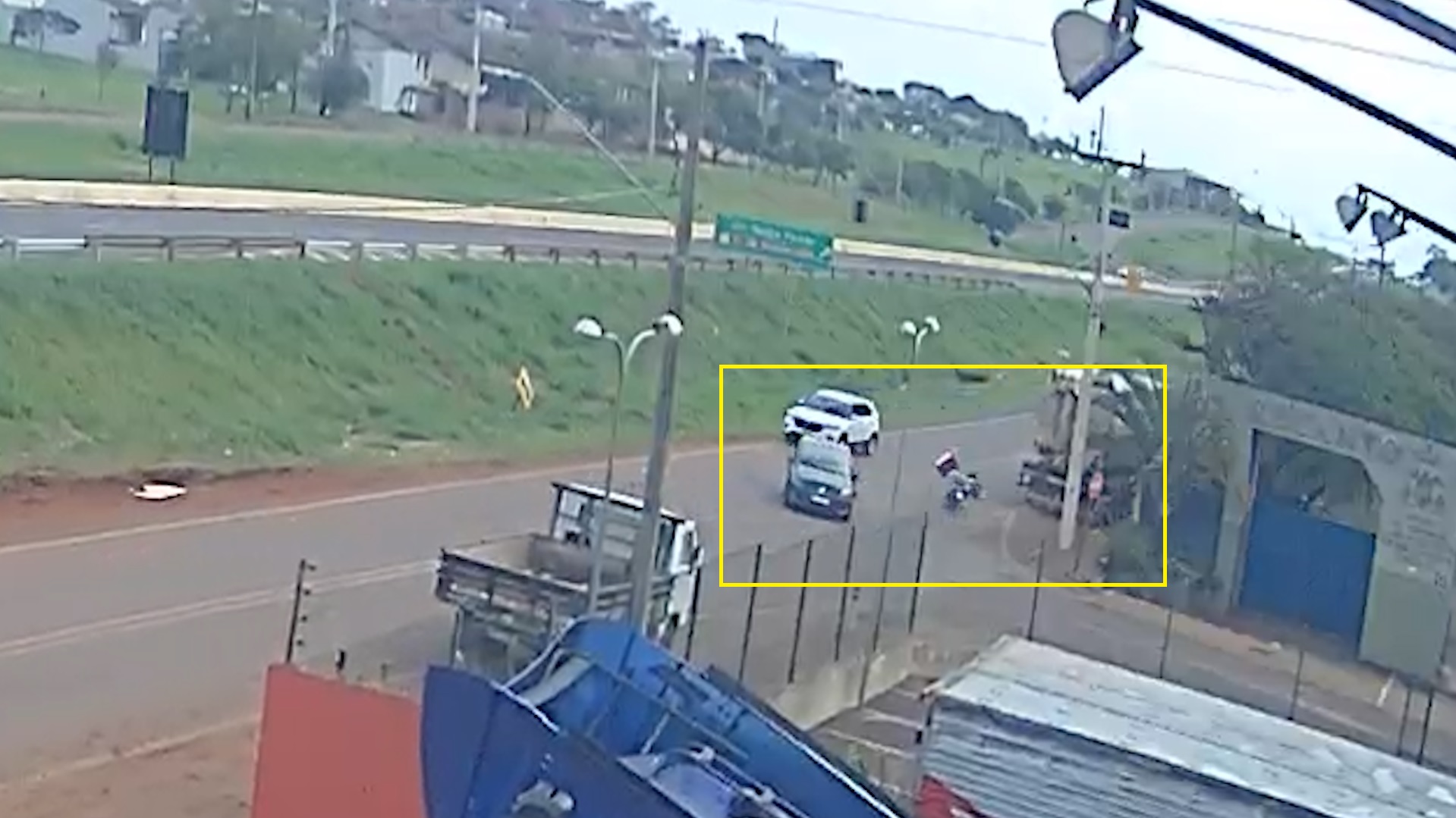 Câmera flagra conversão imprudente que resultou na morte de Jean Carlos em Cascavel