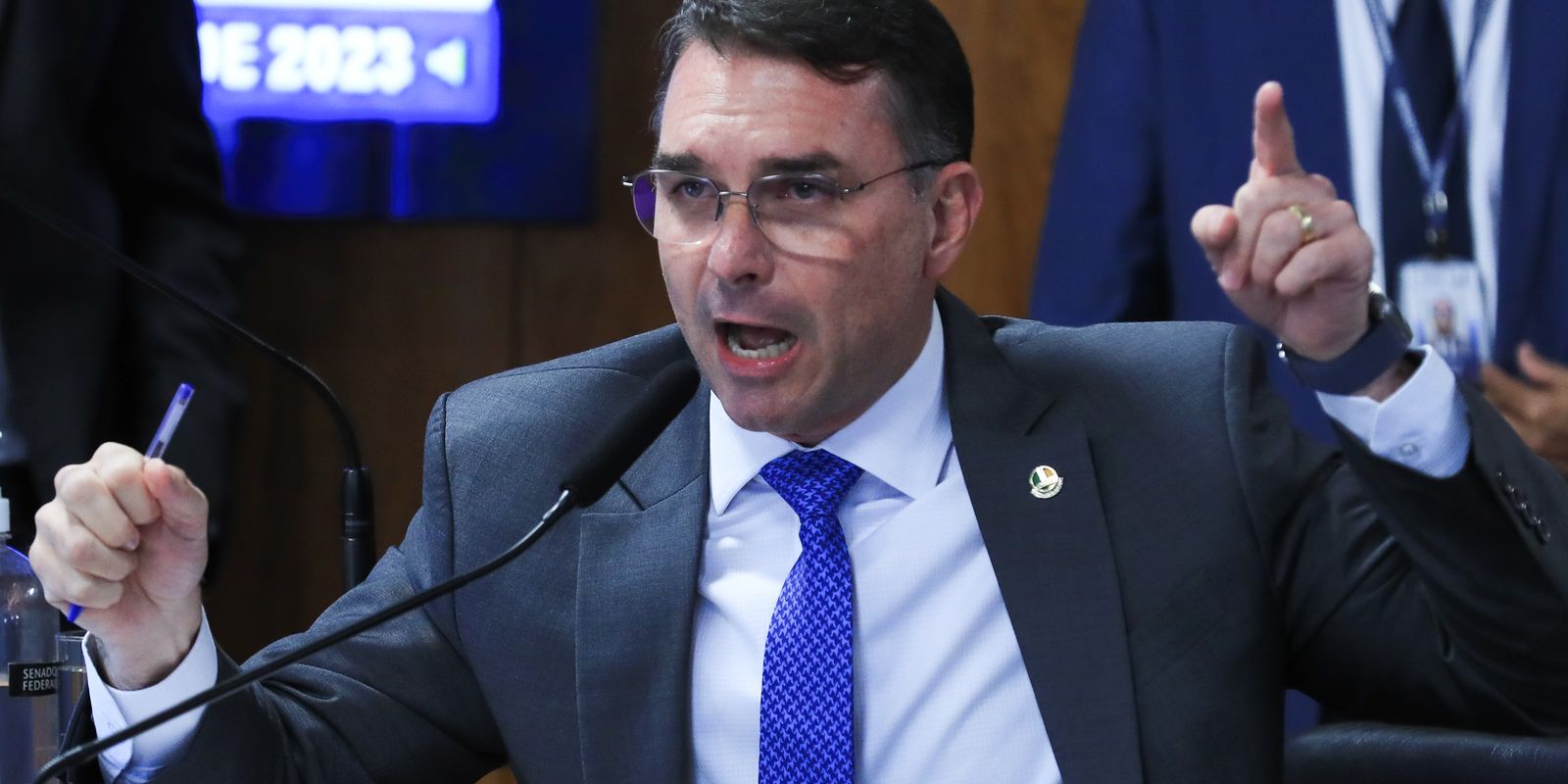Imagem referente a Missão pede investigação sobre filiação falsa de Flávio ao partido