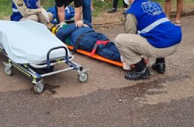 Homem fica ferido em acidente entre moto e carro no bairro Canadá, em Cascavel