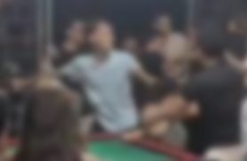 Pancadaria universitária: vídeos em bar mostram briga generalizada na região Oeste de Cascavel