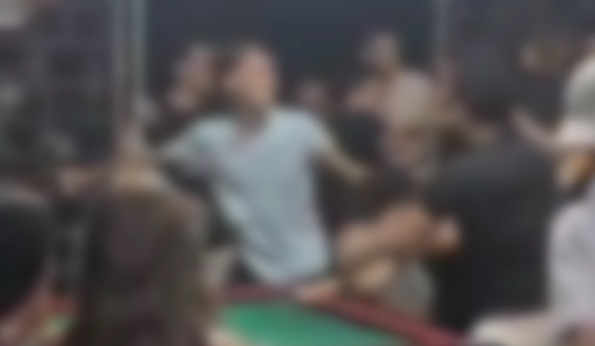Pancadaria universitária: vídeos em bar mostram briga generalizada na região Oeste de Cascavel