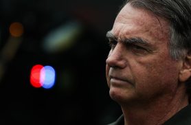 Bolsonaro pede ao STF para se consultar com a nora, que é dentista Bolsonaro pede ao STF para se consultar com a nora, que é dentista