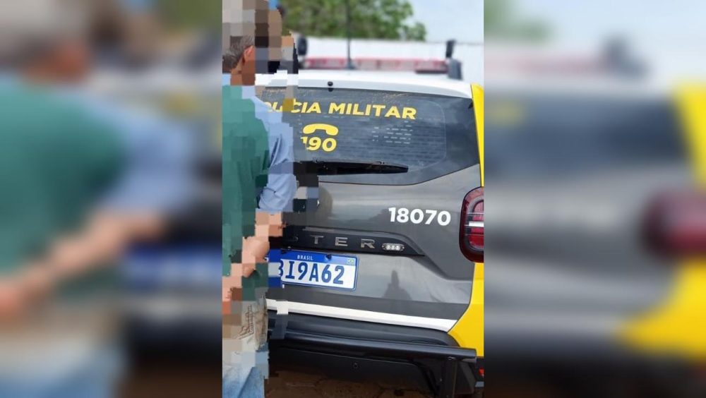 Homem é preso após mulher pedir socorro por bilhetes em Espigão Alto do Iguaçu Imagem referente a Homem é preso após mulher pedir socorro por bilhetes em Espigão Alto do Iguaçu
