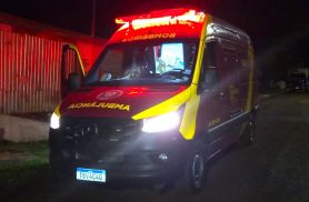 Homem de 56 anos é atacado com golpes de faca na frente de casa no bairro Neva, em Cascavel