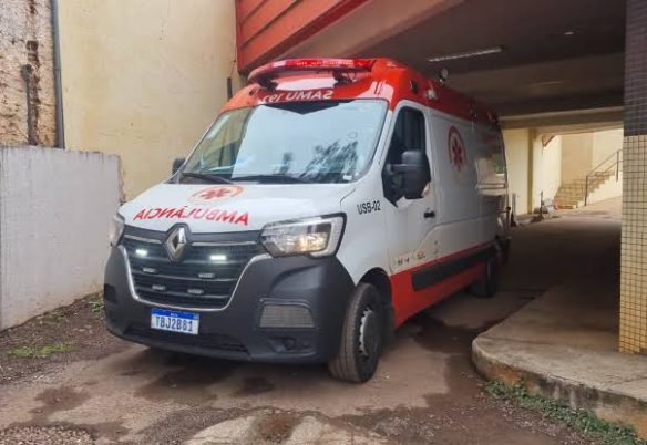 Motociclista fica ferido após colisão no Bairro Guarujá, em Cascavel