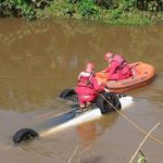 Imagem relativa a Buscas por mulher desaparecida após carro cair em rio de Pinhais são encerradas; trabalhos serão retomados no domingo