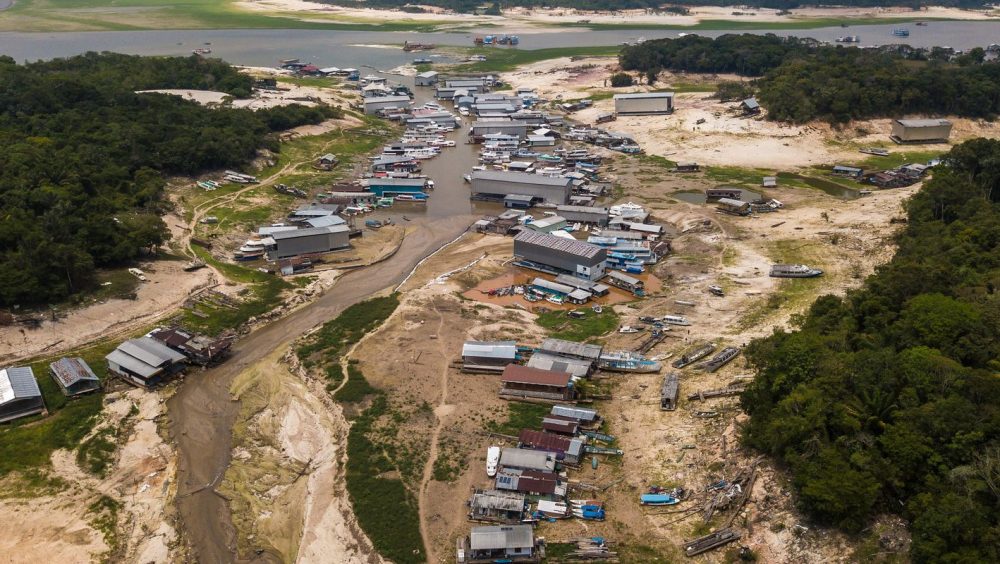 Da Amazônia à Europa, seca avança e movimenta debates na COP17 Imagem referente a Da Amazônia à Europa, seca avança e movimenta debates na COP17