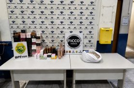 FICCO/PR prende três pessoas com mercadorias contrabandeadas avaliadas em R$ 750 mil em Cascavel FICCO/PR prende três pessoas com mercadorias contrabandeadas avaliadas em R$ 750 mil em Cascavel