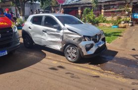 Acidente entre três carros mobiliza o Siate no Cascavel Velho