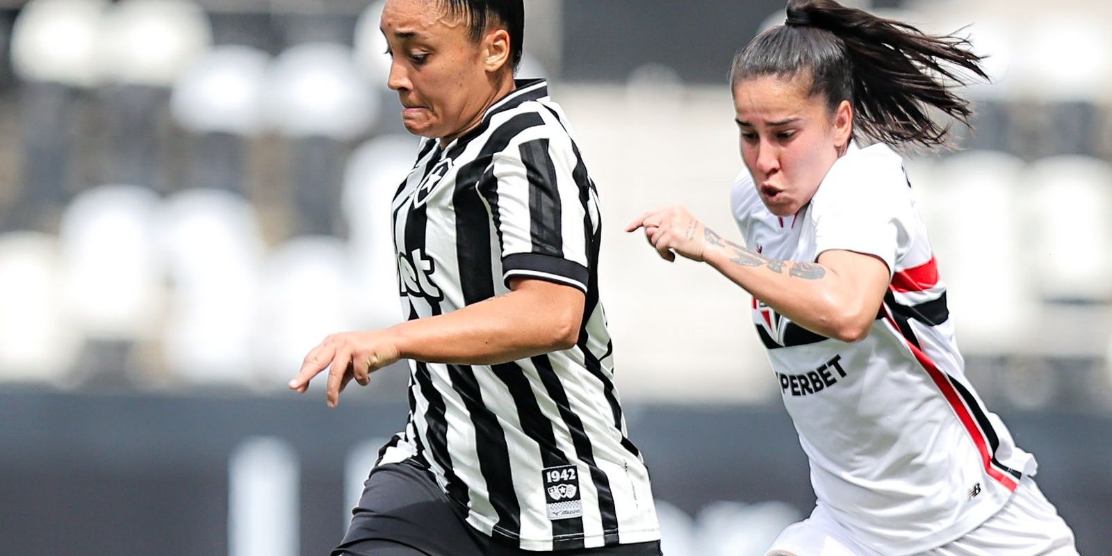 Imagem referente a Brasileiro Feminino: São Paulo goleia, iguala líder e afunda Botafogo