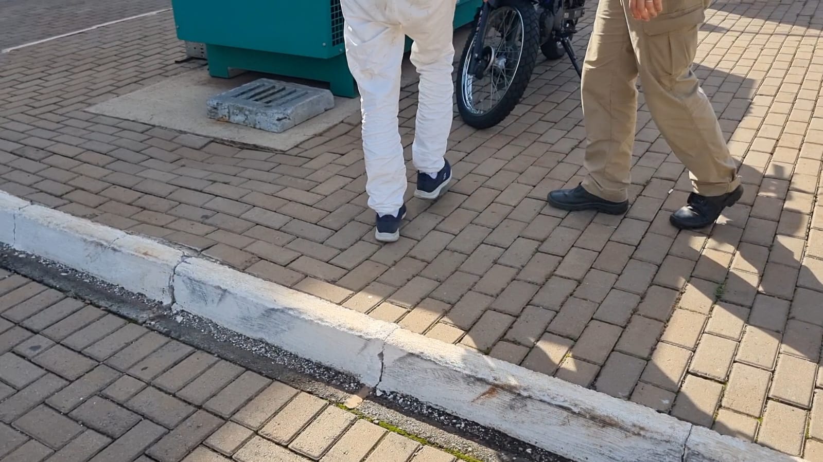 Motorista bêbado é preso pela Polícia Militar após acidente de trânsito no Santa Felicidade
