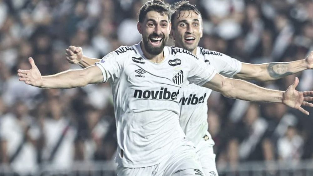 Santos desencanta no 2º tempo e atropela o Vasco pelo Brasileirão Imagem referente a Santos desencanta no 2º tempo e atropela o Vasco pelo Brasileirão