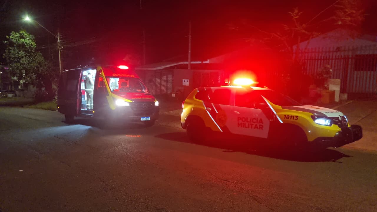 Mulher é ferida a tesouradas pelo companheiro em Cascavel e suspeito foge