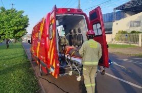 Acidente com moto deixam duas vítimas na Avenida Rocha Pombo, em Cascavel