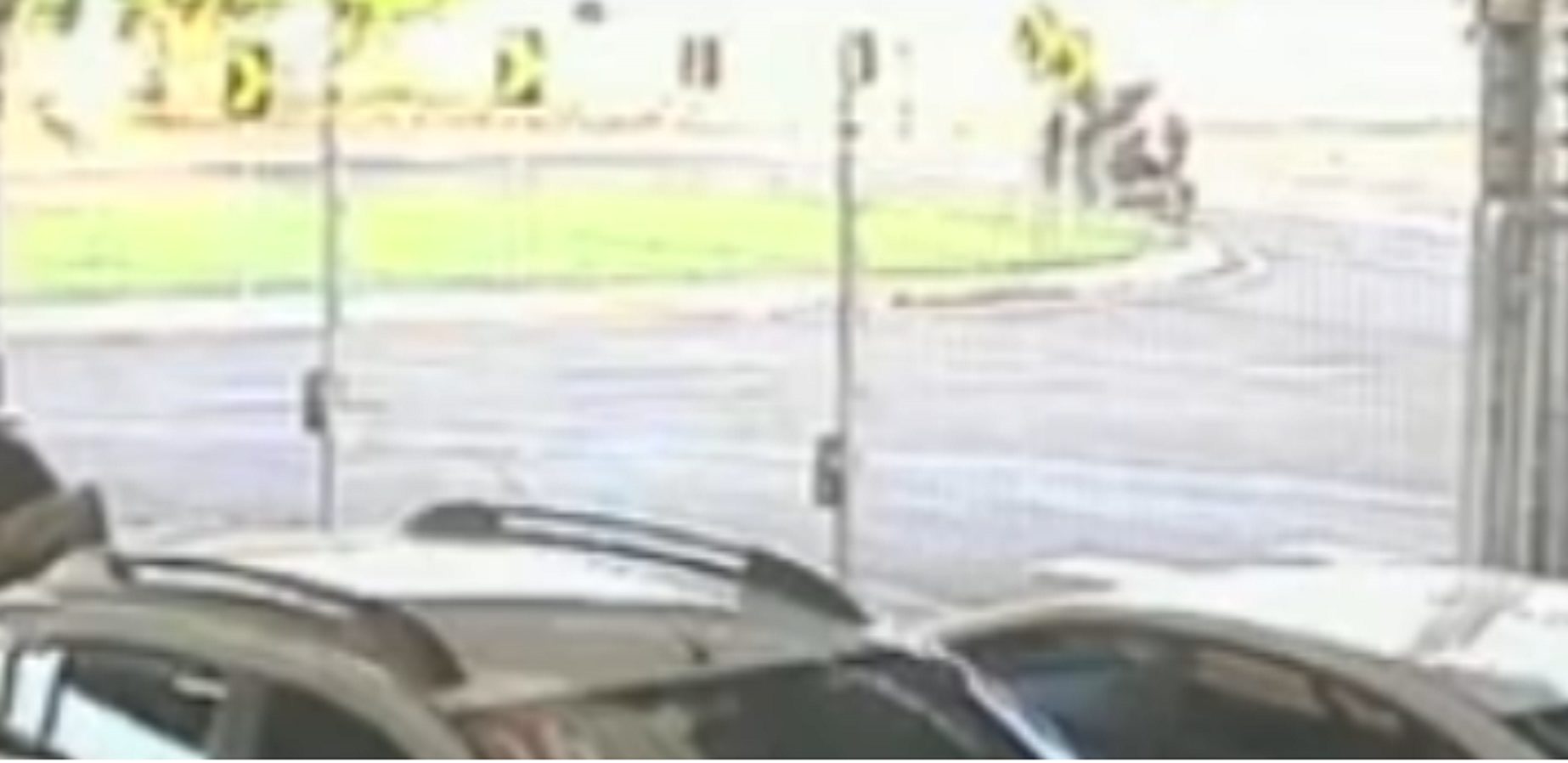 Novas imagens mostram moto elétrica fechando motociclistas e fugindo de acidente