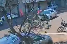 Câmera flagra acidente que deixou motociclista ferido