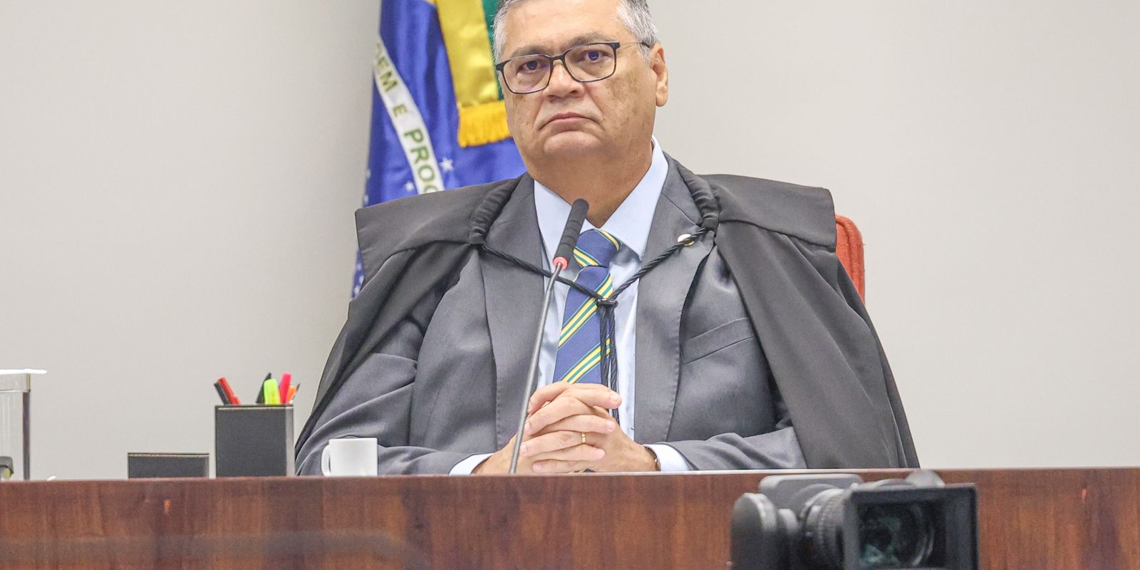 Dino determina afastamento do presidente do TCE do Maranhão Imagem referente a Dino determina afastamento do presidente do TCE do Maranhão