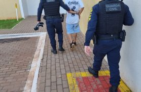 Guarda Civil Patrimonial acaba com "festa" na Rodoviária e jovem é detido