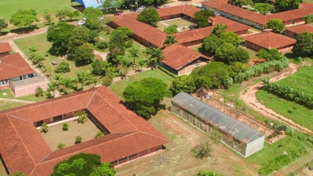 Universidade estadual abre vagas com salários de até R$ 11,2 mil Imagem referente a Universidade estadual abre vagas com salários de até R$ 11,2 mil