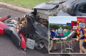 Forte colisão entre moto e carro deixa vítima em frente ao Clube Tuiuti