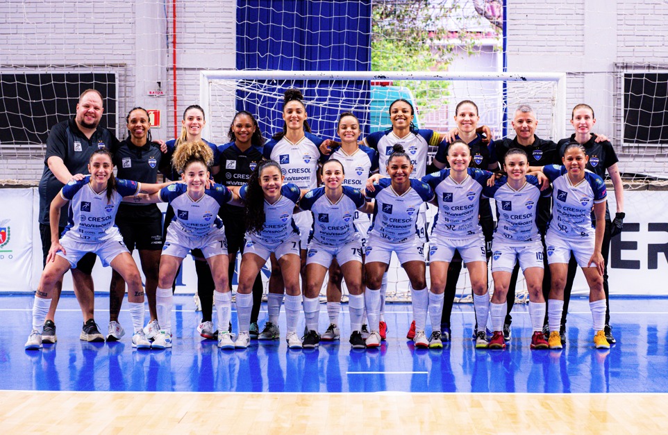 Imagem referente a Mata-mata à vista: Stein Cascavel Futsal enfrenta o São José por vaga na semifinal da LFF
