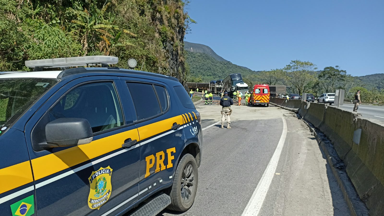 Novo balanço de engavetamento na BR-277 aponta 10 veículos e 5 feridos hospitalizados