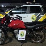 Imagem relativa a PM apreende motocicleta sem licenciamento e conduzida por homem sem CNH em Assis Chateaubriand